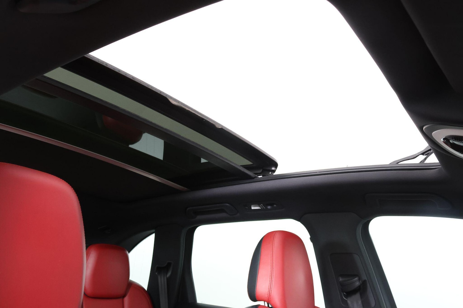 Used Porsche Cayenne 2014 for sale - 77016200: Photo 4