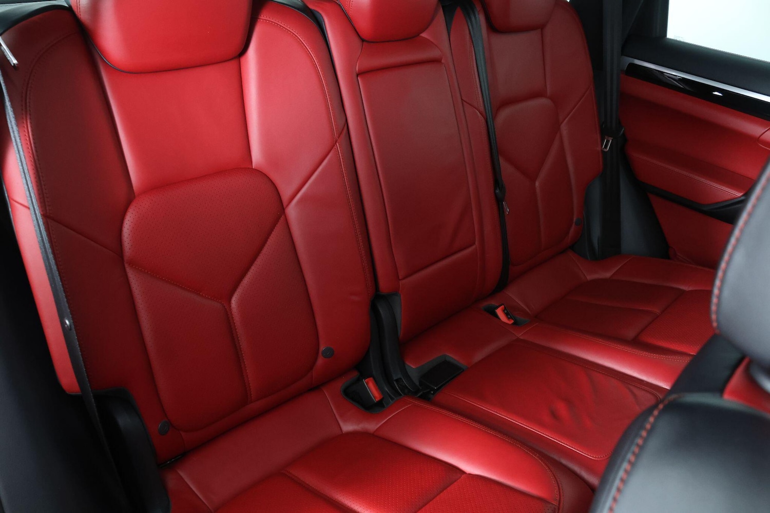 Used Porsche Cayenne 2014 for sale - 77016200: Photo 45