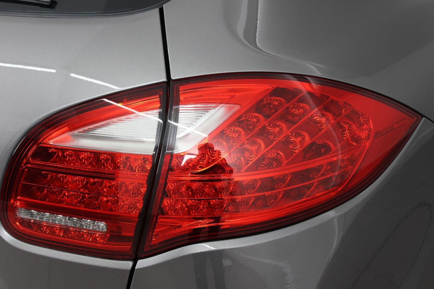 Used Porsche Cayenne 2014 for sale - 77016200: Photo 62