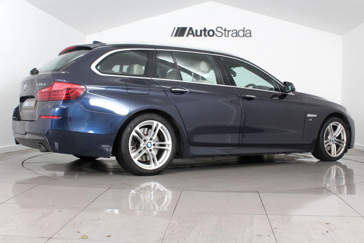 Used BMW 5 Series 2015 for sale - 76990155: Photo 24
