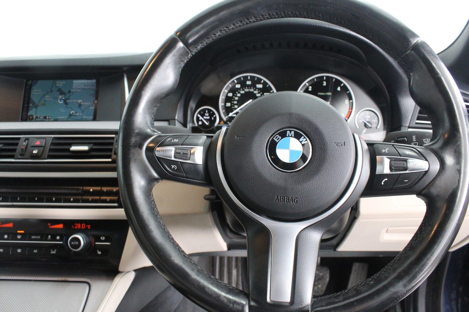 Used BMW 5 Series 2015 for sale - 76990155: Photo 25