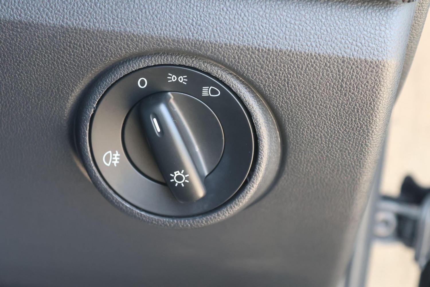 Used Volkswagen up! 2019 for sale - 78185700: Photo 23