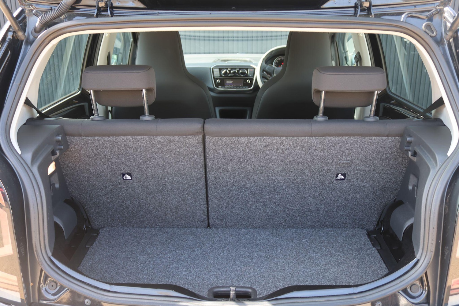 Used Volkswagen up! 2019 for sale - 78185700: Photo 37