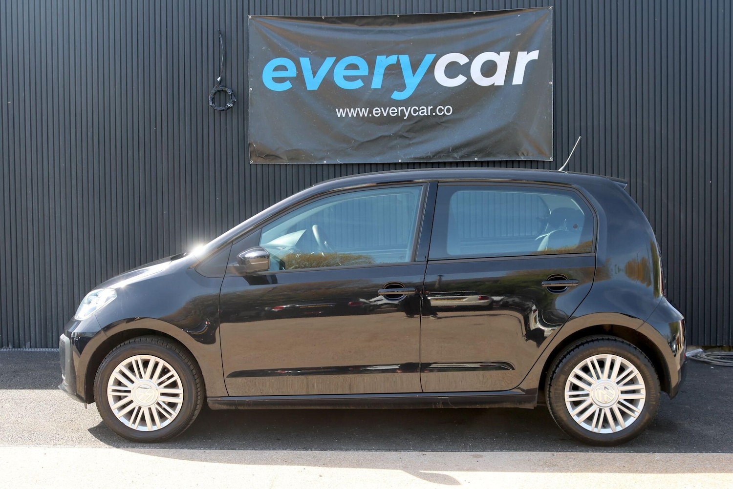 Used Volkswagen up! 2019 for sale - 78185700: Photo 6