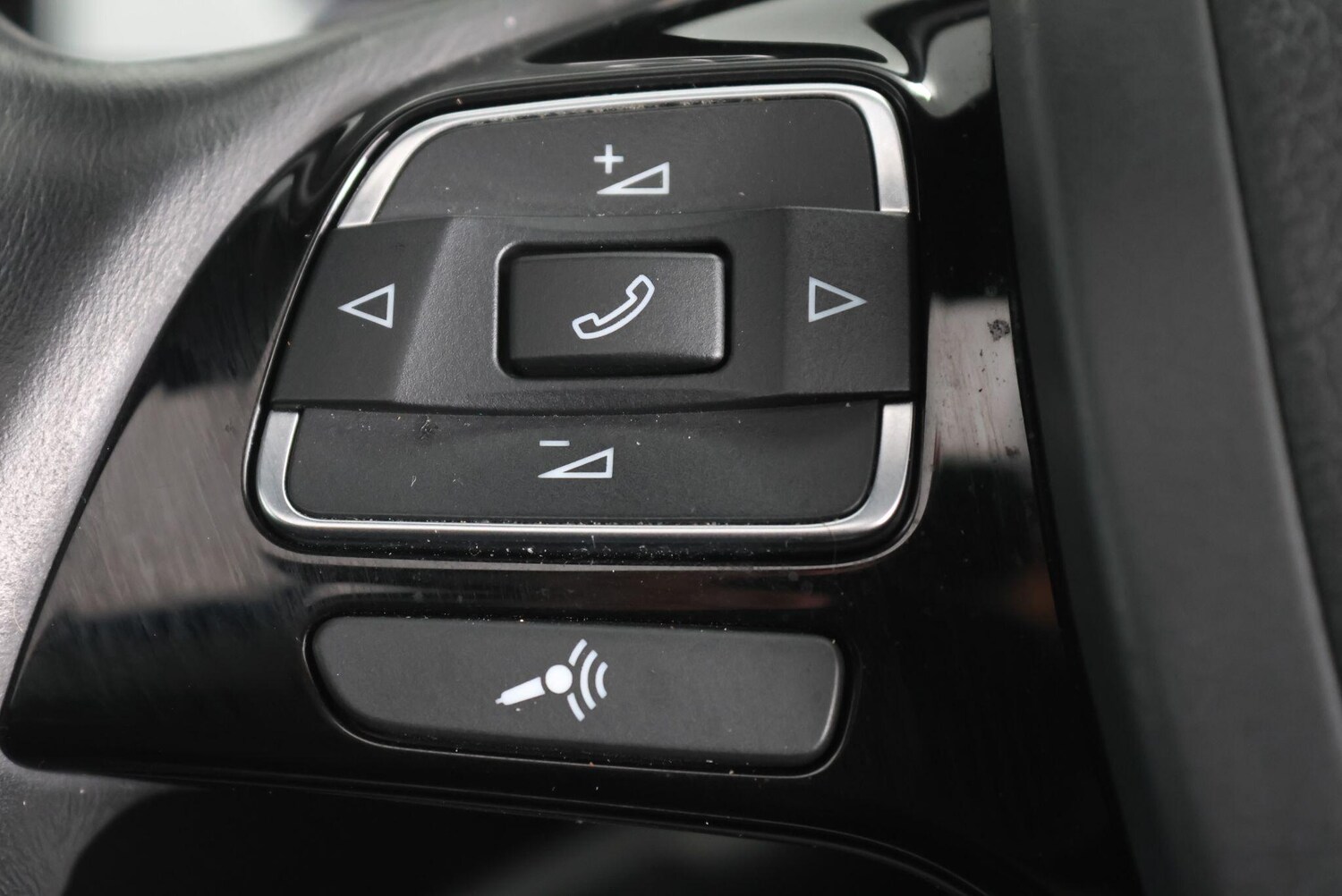 Used Volkswagen Touareg for sale - 77344825: Photo 29