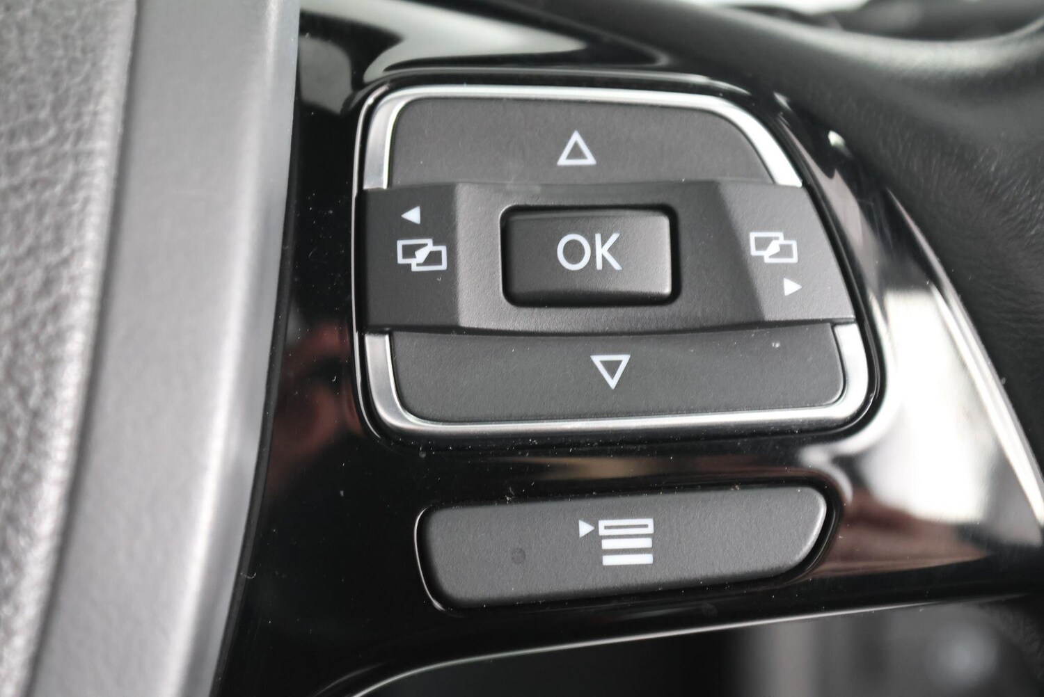 Used Volkswagen Touareg for sale - 77344825: Photo 31