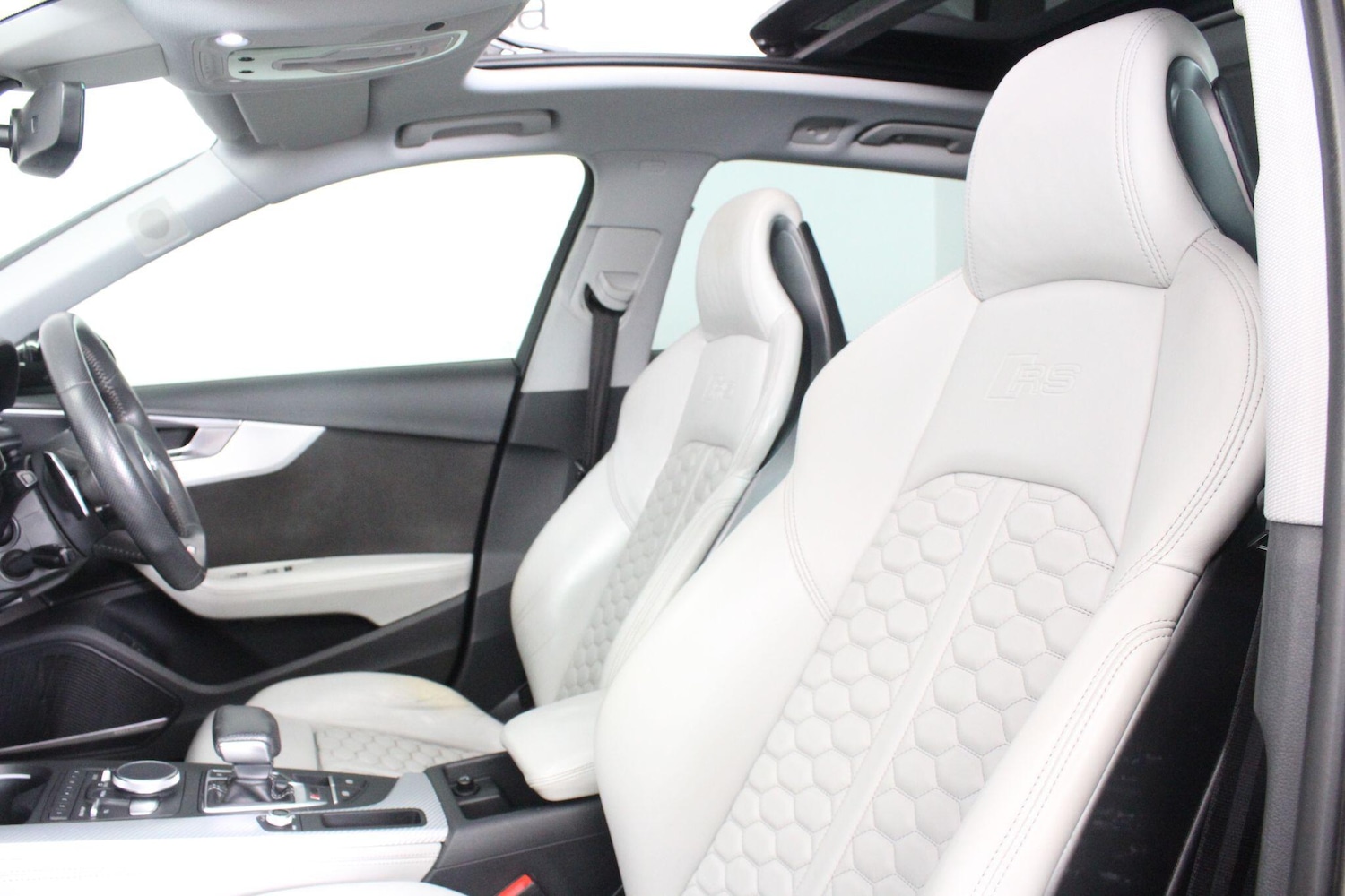 Used Audi RS4 2018 for sale - 76994368: Photo 69