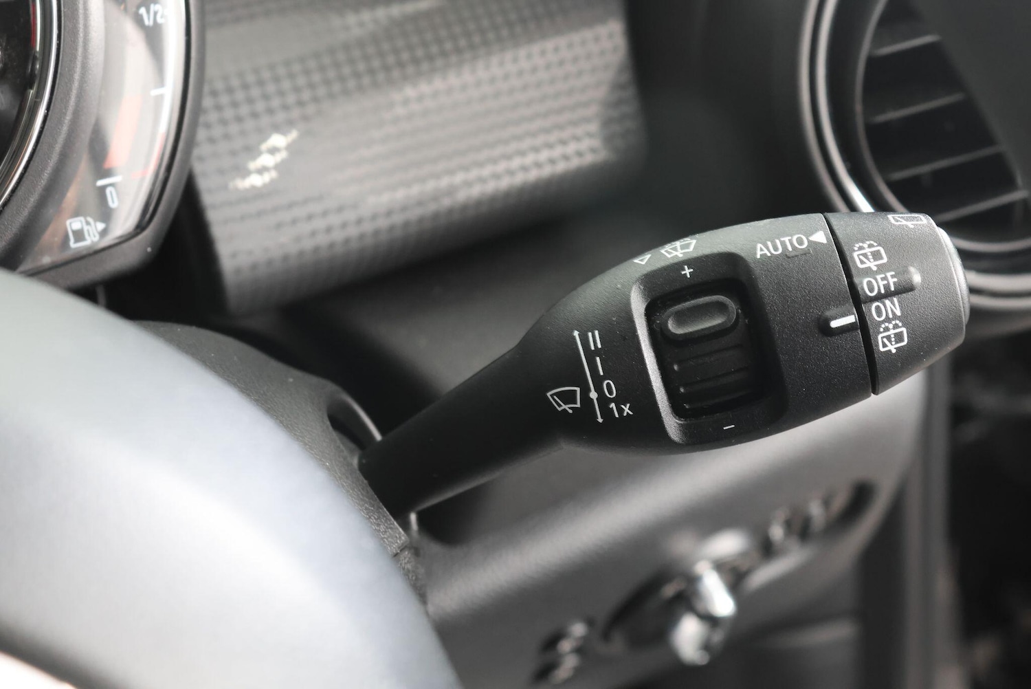 Used MINI Hatch 2018 for sale - 77344009: Photo 27