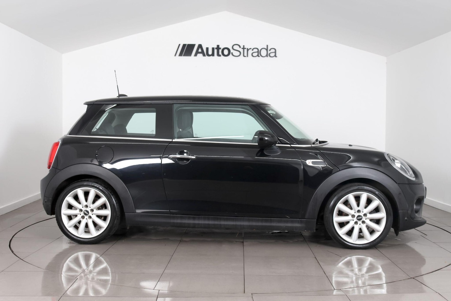 Used MINI Hatch 2018 for sale - 77344009: Photo 5