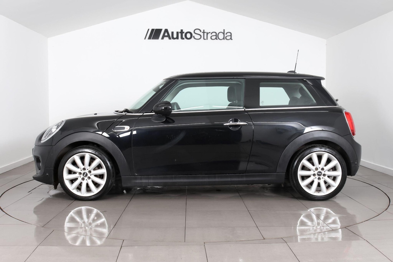 Used MINI Hatch 2018 for sale - 77344009: Photo 6