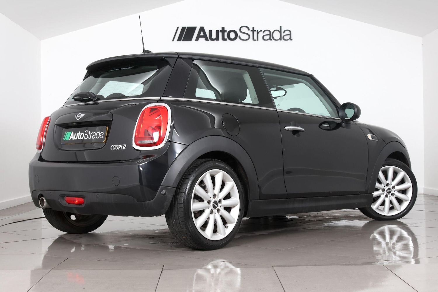 Used MINI Hatch 2018 for sale - 77344009: Photo 7