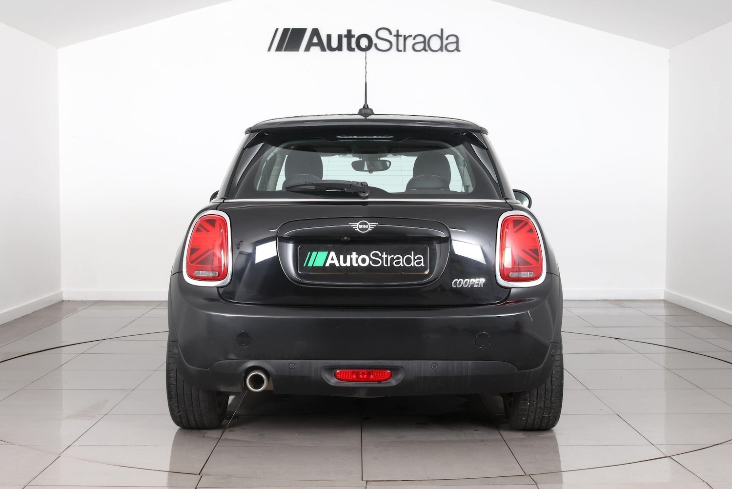 Used MINI Hatch 2018 for sale - 77344009: Photo 9