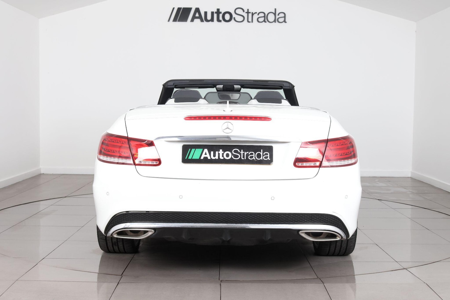 Used Mercedes-Benz E Class for sale - 76990997: Photo 10