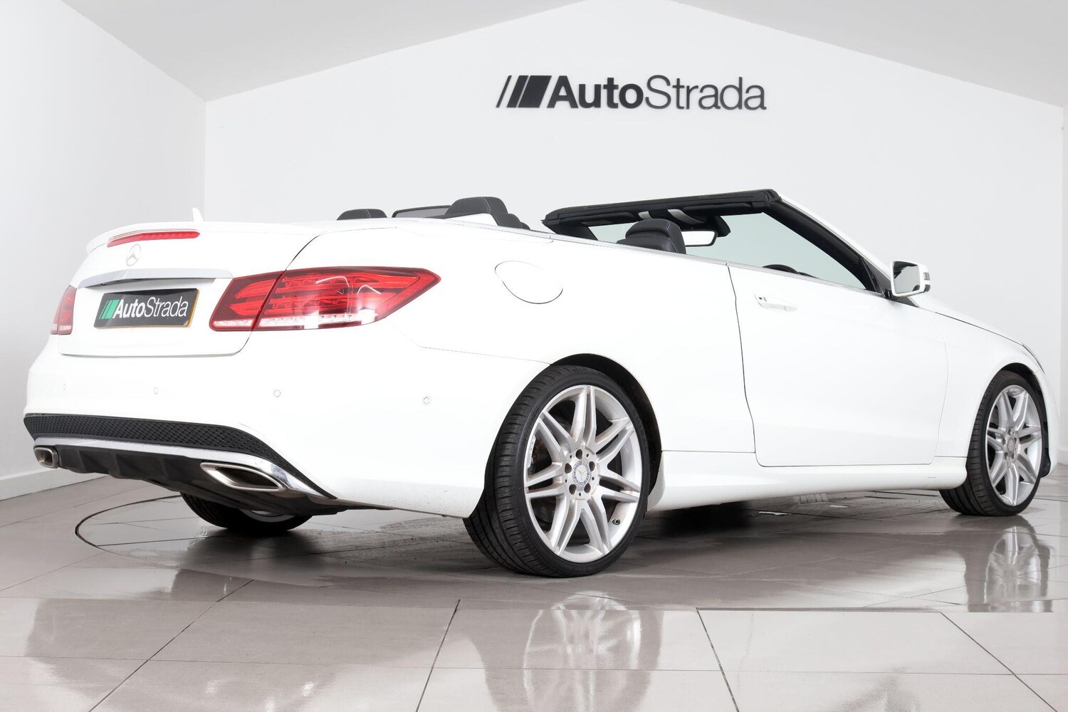 Used Mercedes-Benz E Class for sale - 76990997: Photo 21