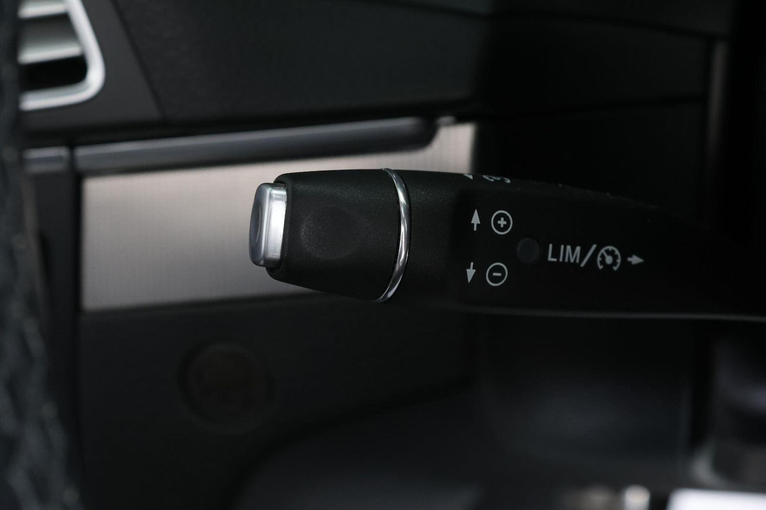 Used Mercedes-Benz E Class for sale - 76990997: Photo 32