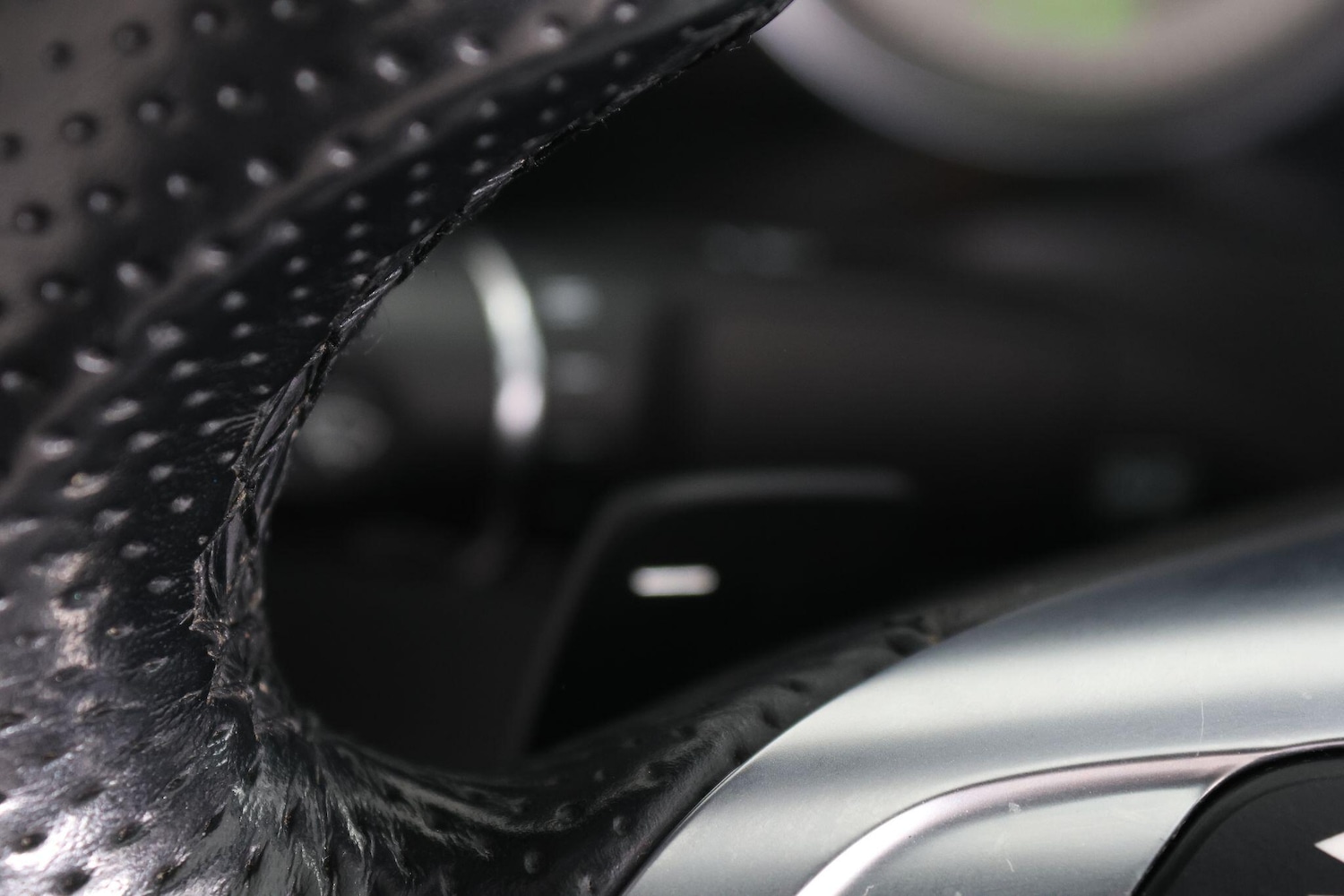 Used Mercedes-Benz E Class for sale - 76990997: Photo 34