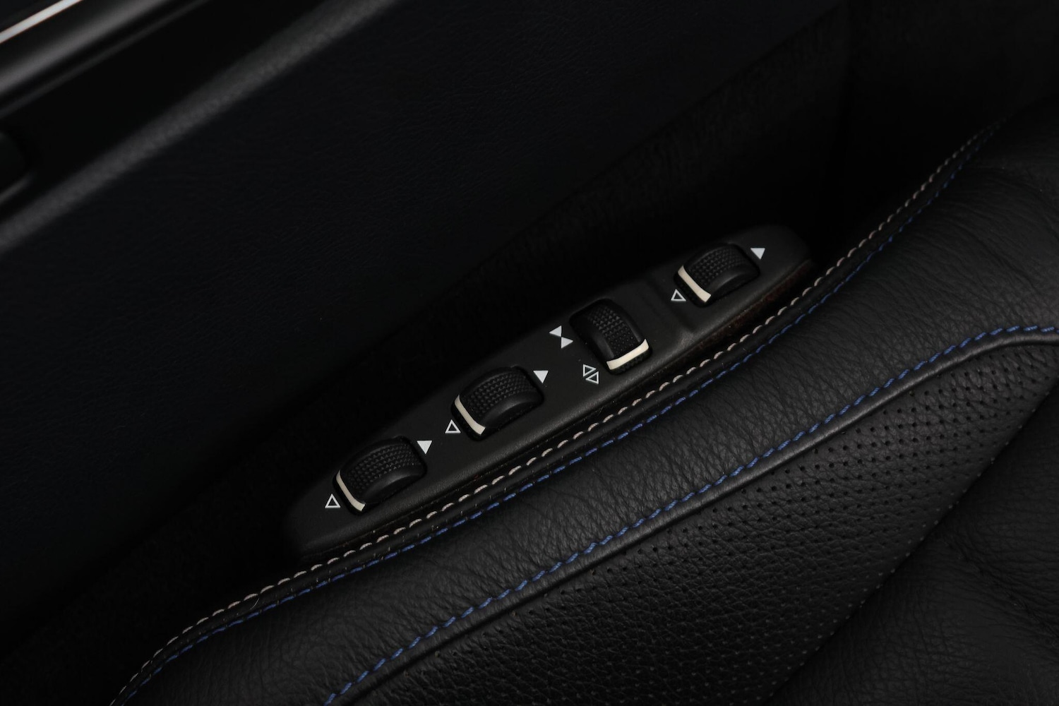 Used Mercedes-Benz E Class for sale - 76990997: Photo 54