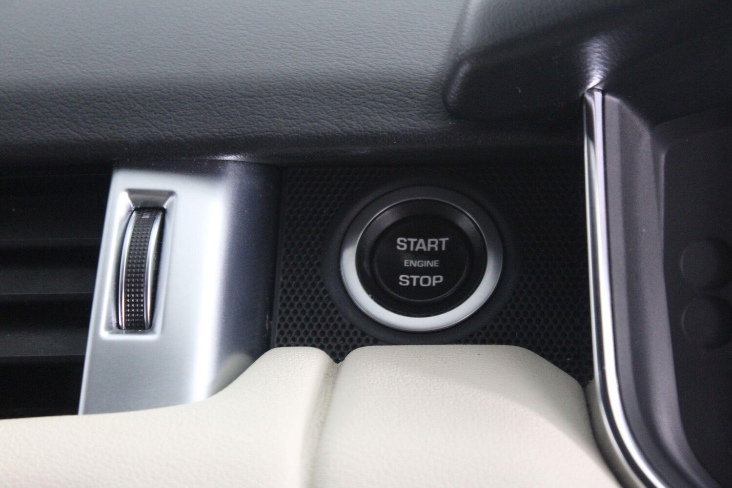 Used Land Rover Range Rover Sport for sale - 76997188: Photo 65