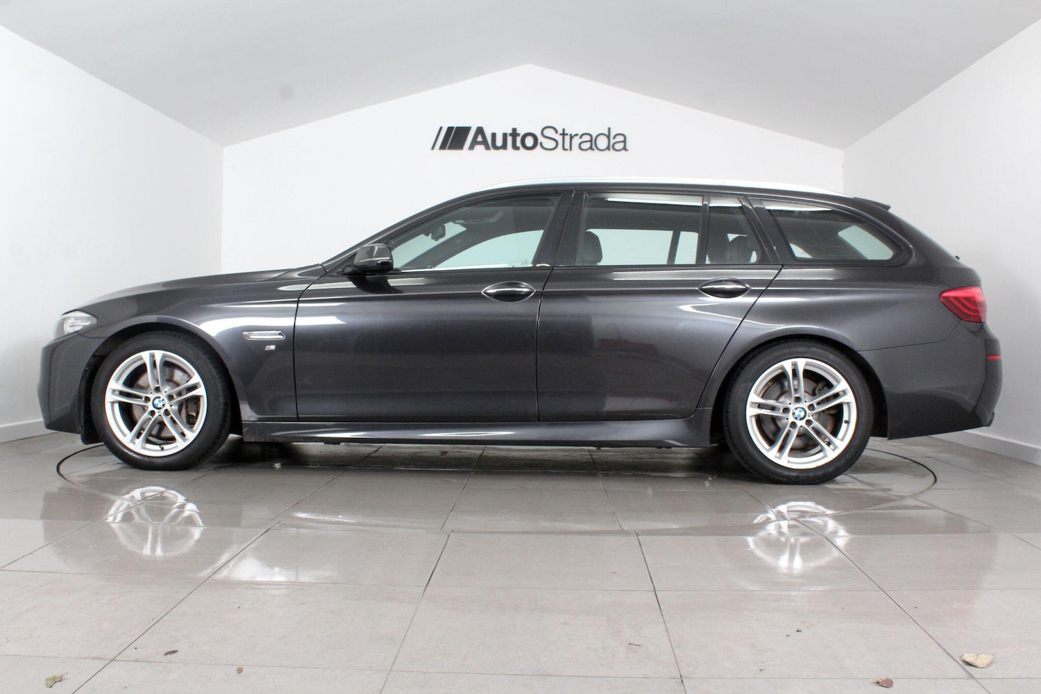 Used BMW 5 Series for sale - 76994365: Photo 9