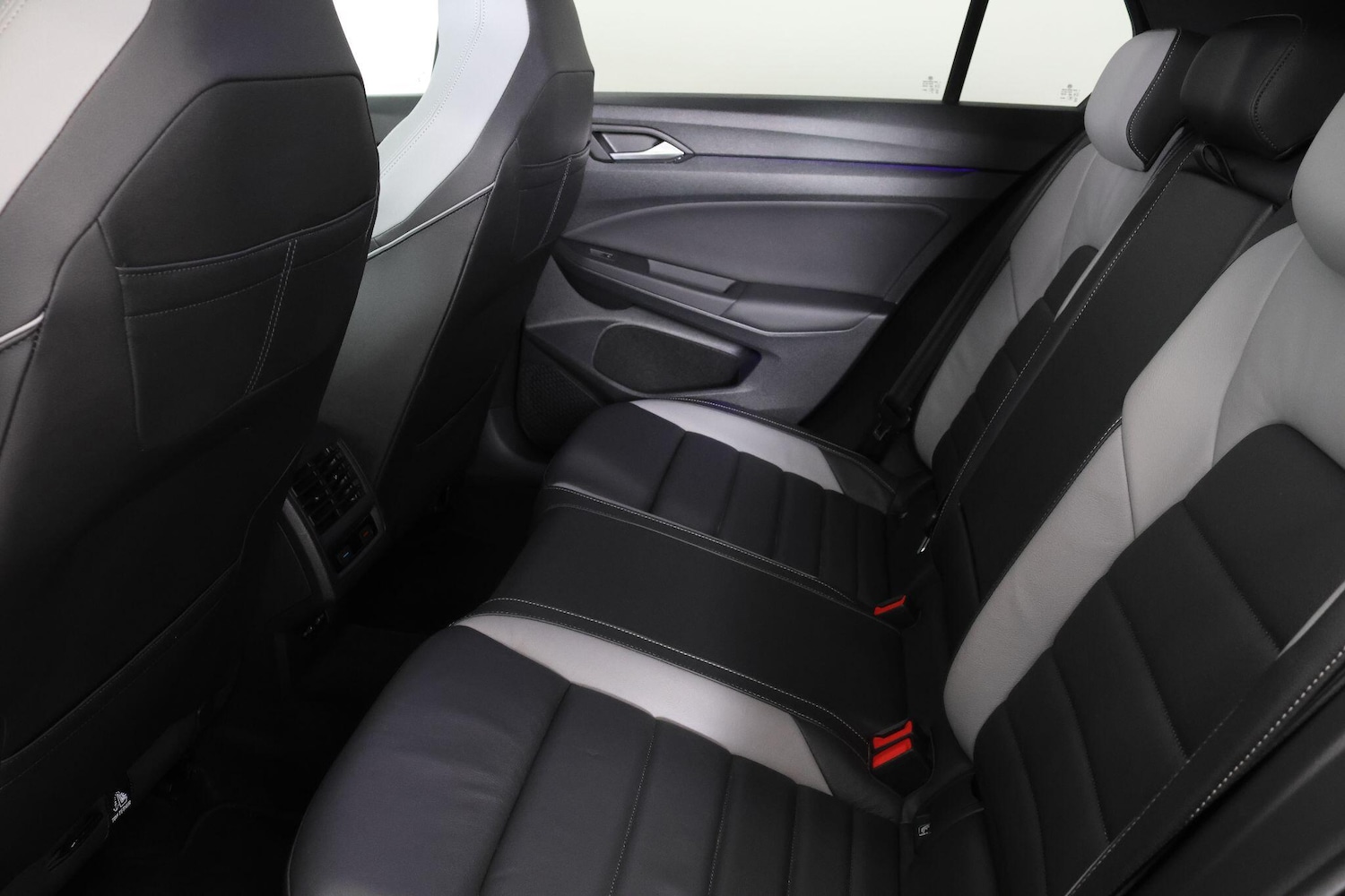 Used Volkswagen Golf 2021 for sale - 77202615: Photo 74