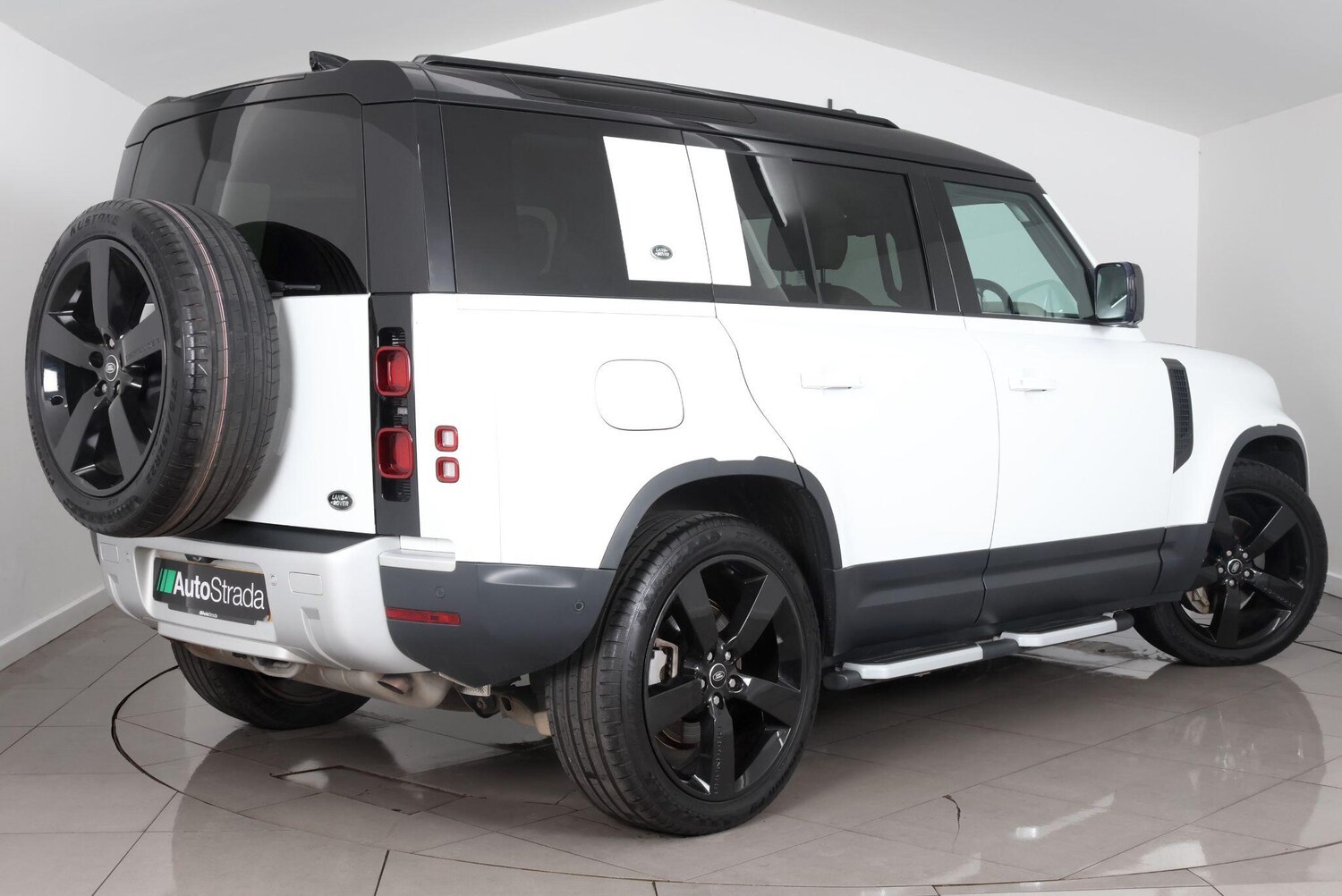 Used Land Rover Defender 2020 for sale - 77345396: Photo 12