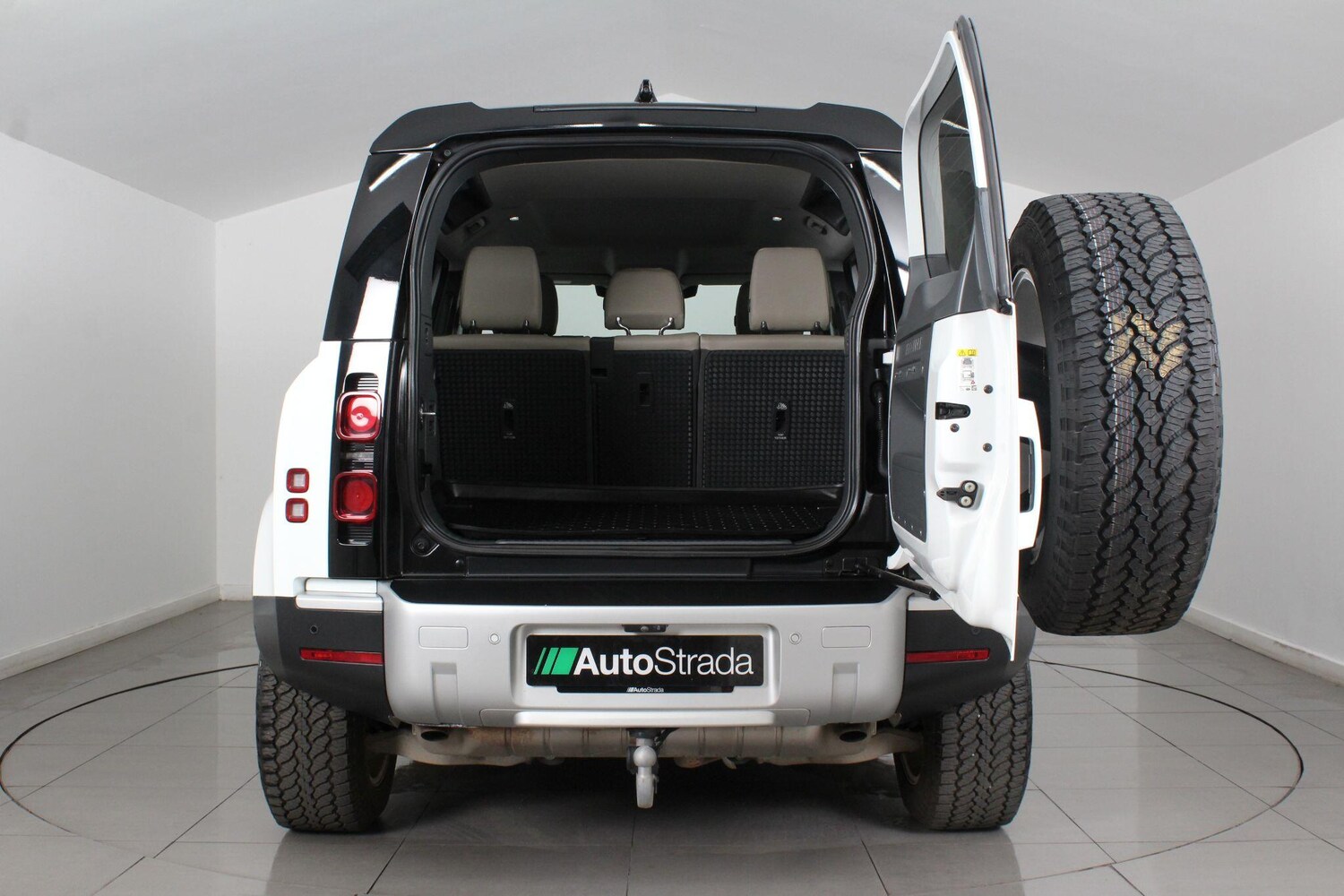 Used Land Rover Defender 2020 for sale - 77345396: Photo 19