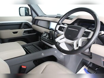 Used Land Rover Defender 110 2020 for sale - 77345396: Photo