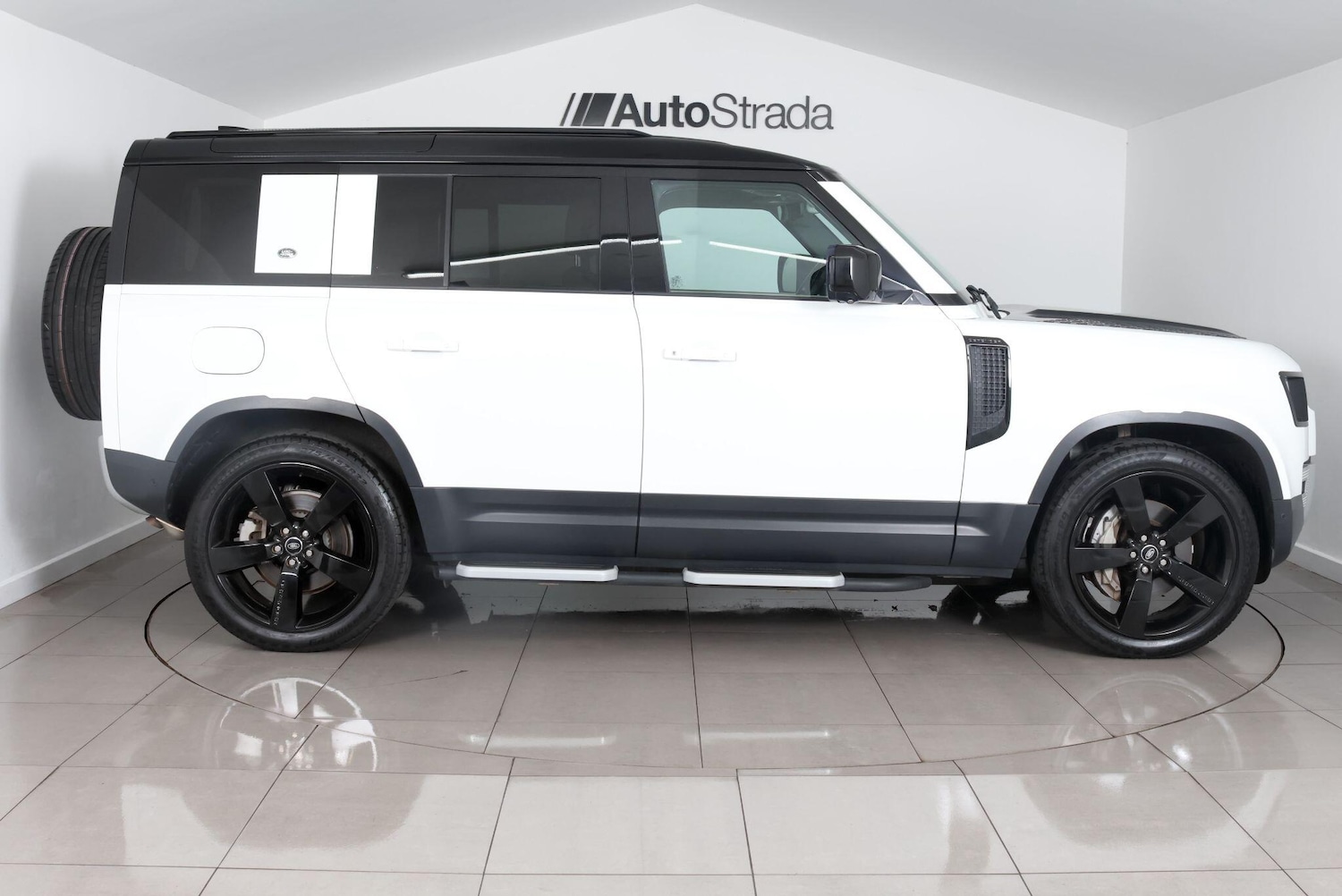 Used Land Rover Defender 2020 for sale - 77345396: Photo 7
