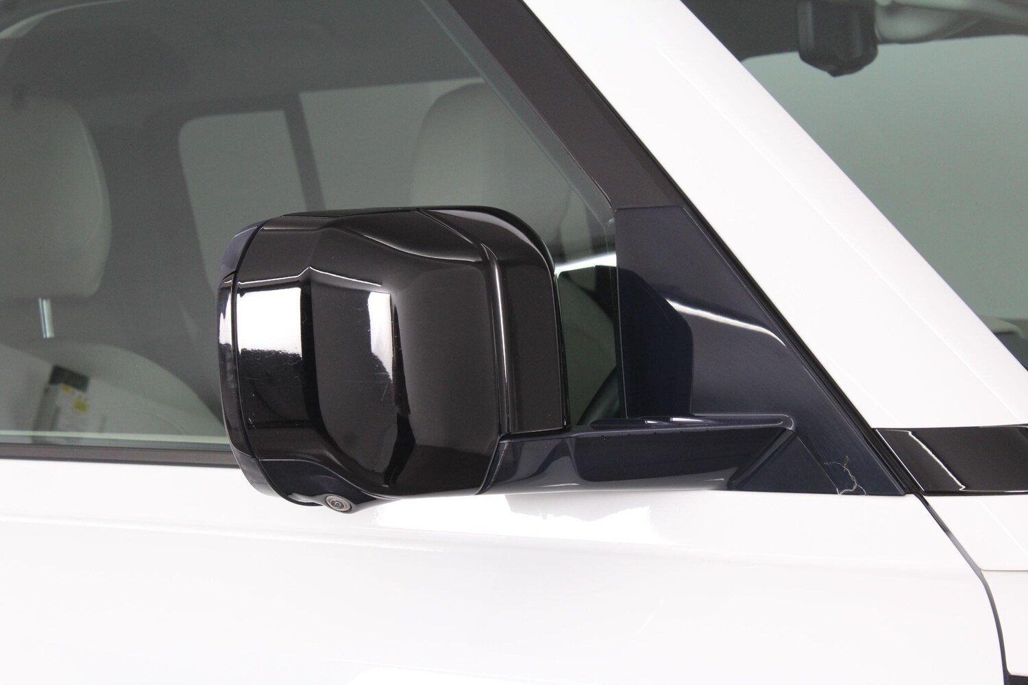 Used Land Rover Defender 2020 for sale - 77345396: Photo 74