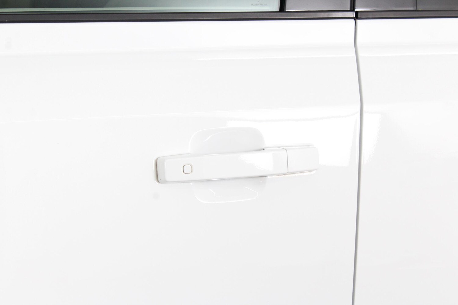 Used Land Rover Defender 2020 for sale - 77345396: Photo 76