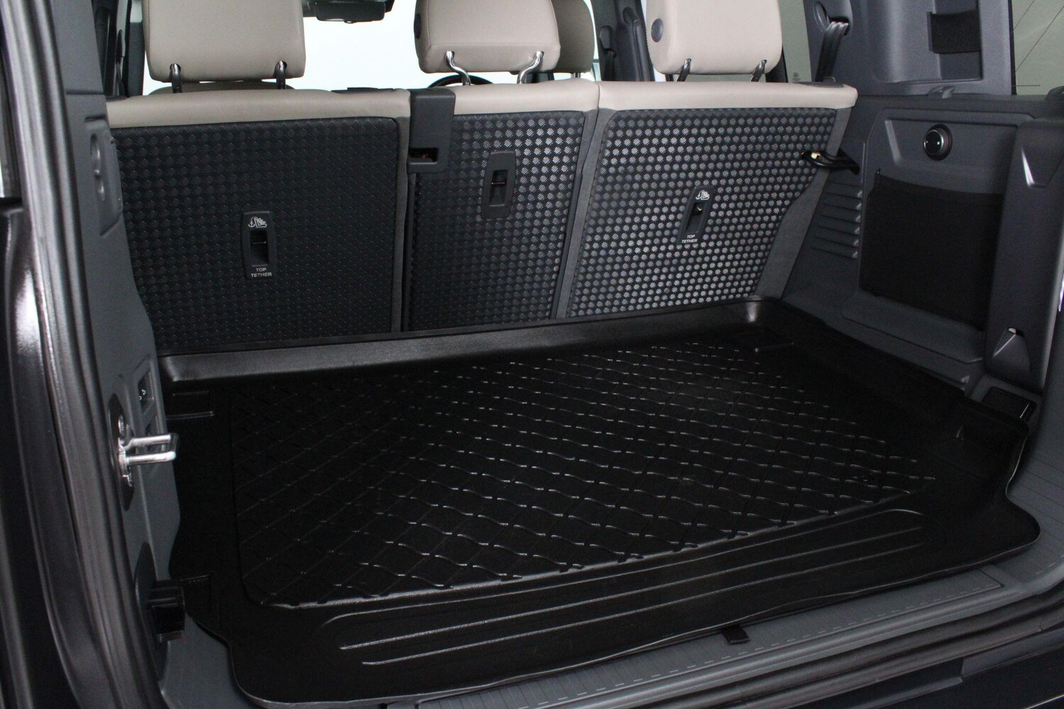 Used Land Rover Defender 2020 for sale - 77345396: Photo 81