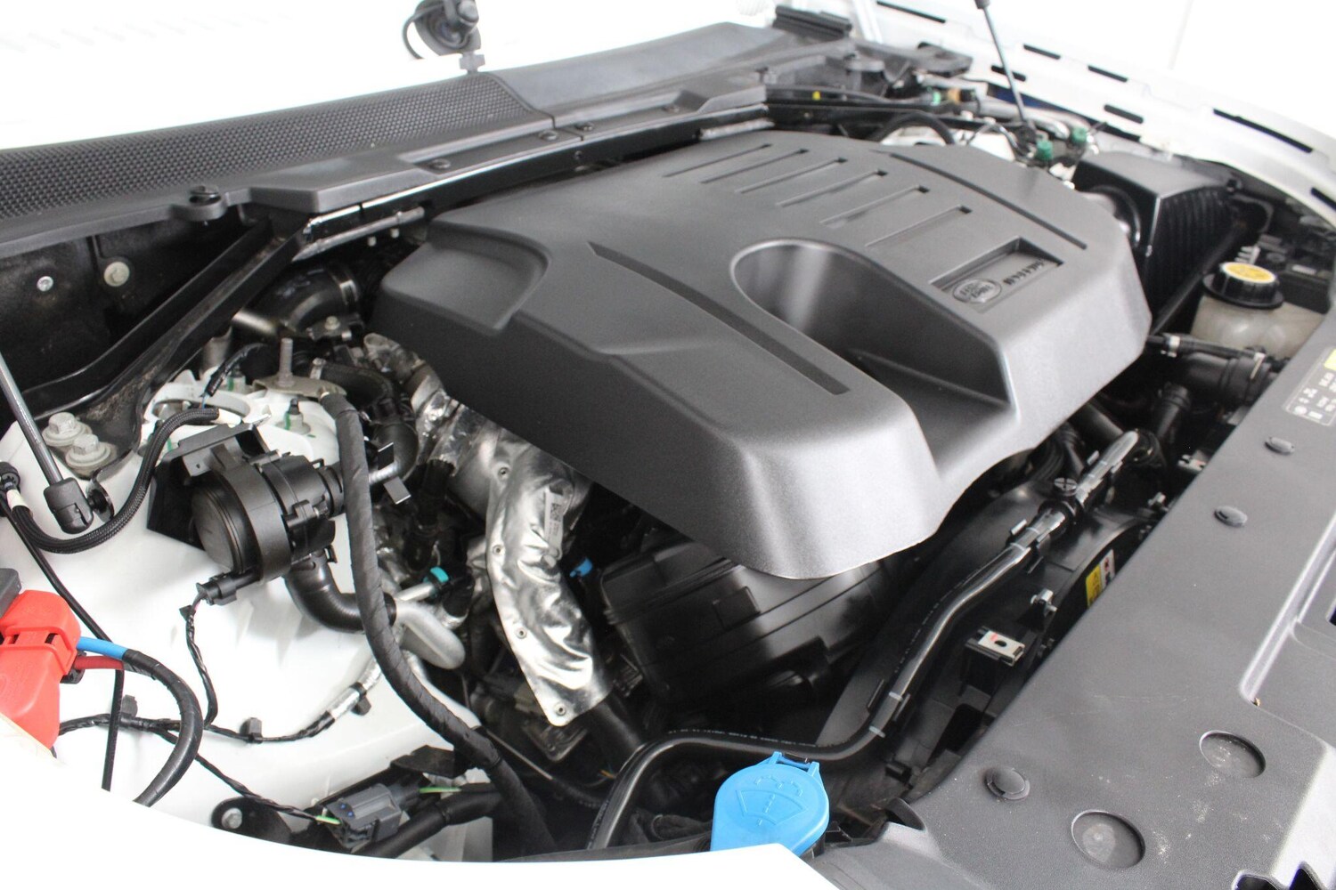 Used Land Rover Defender 2020 for sale - 77345396: Photo 84