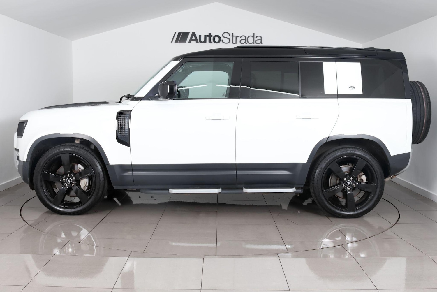 Used Land Rover Defender 2020 for sale - 77345396: Photo 9