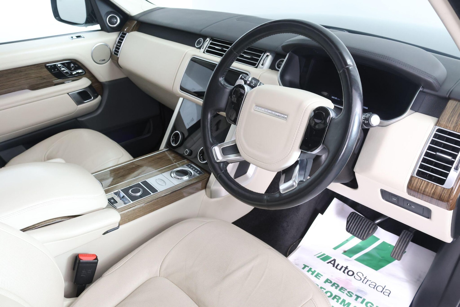 Used Land Rover Range Rover 2018 for sale - 77645832: Photo 2