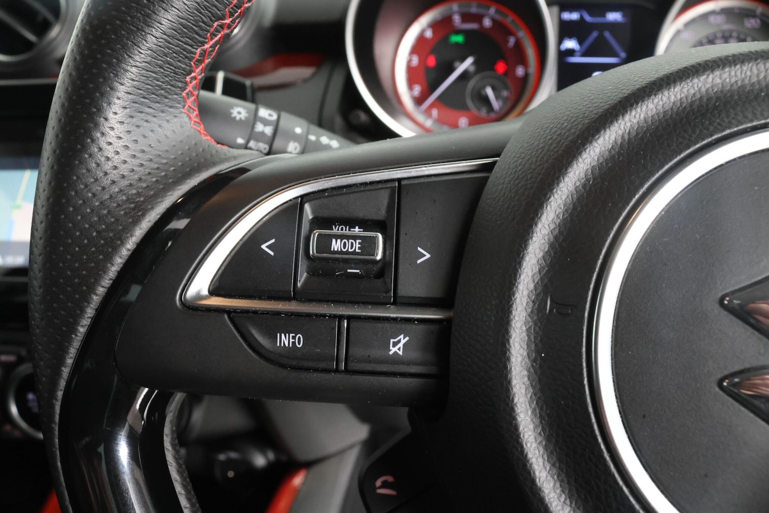 Used Suzuki Swift 2023 for sale - 77549504: Photo 20