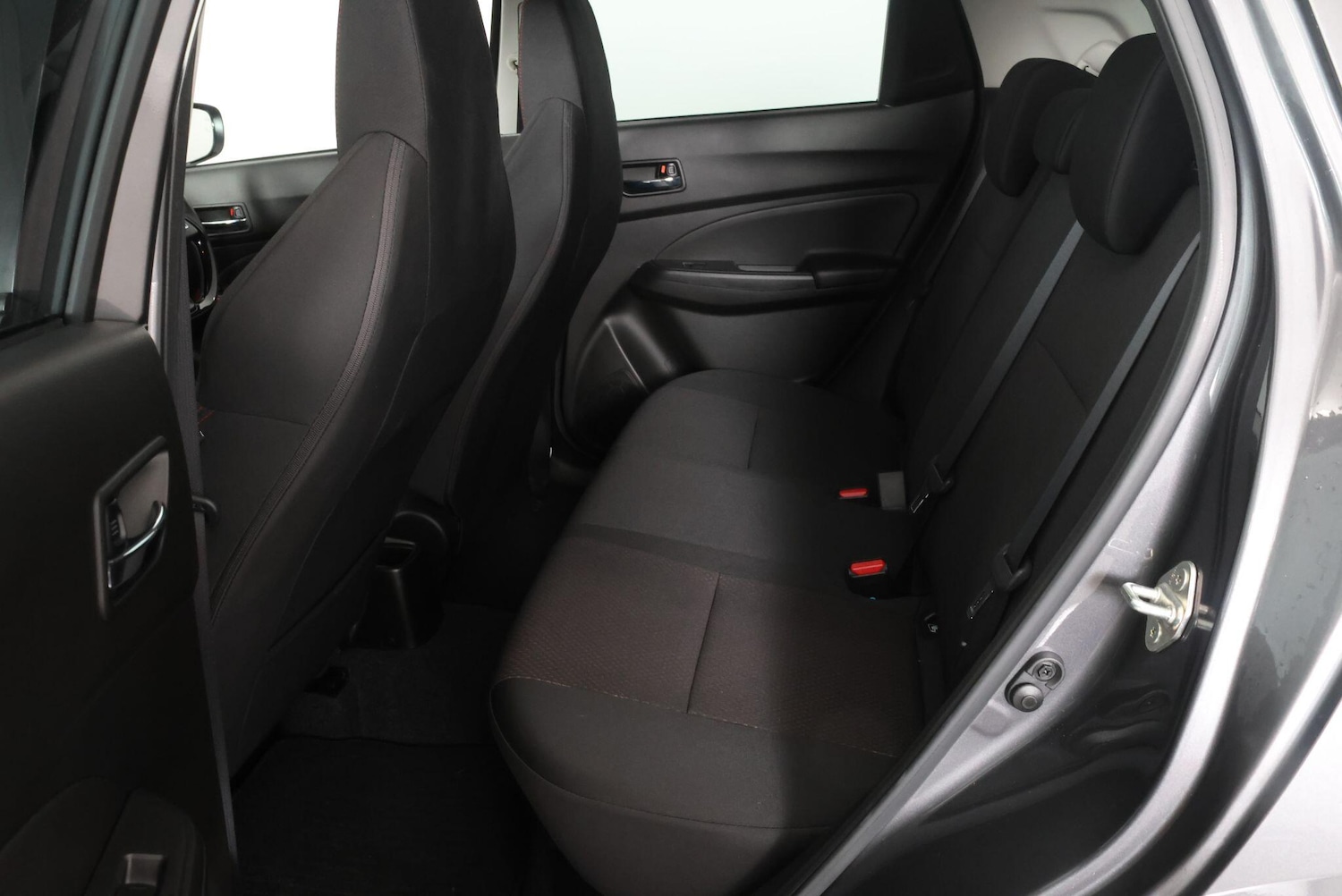 Used Suzuki Swift 2023 for sale - 77549504: Photo 42