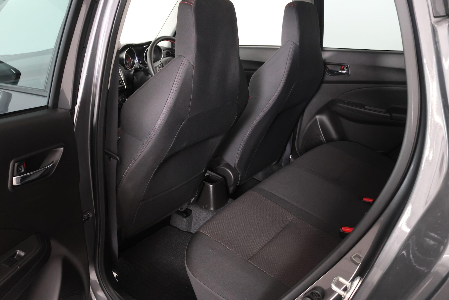 Used Suzuki Swift 2023 for sale - 77549504: Photo 44