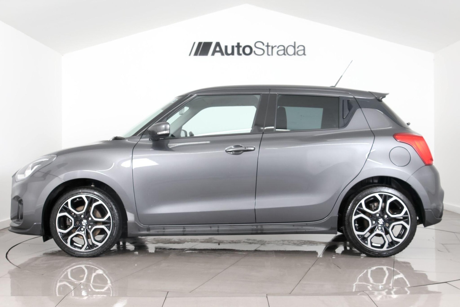 Used Suzuki Swift 2023 for sale - 77549504: Photo 7