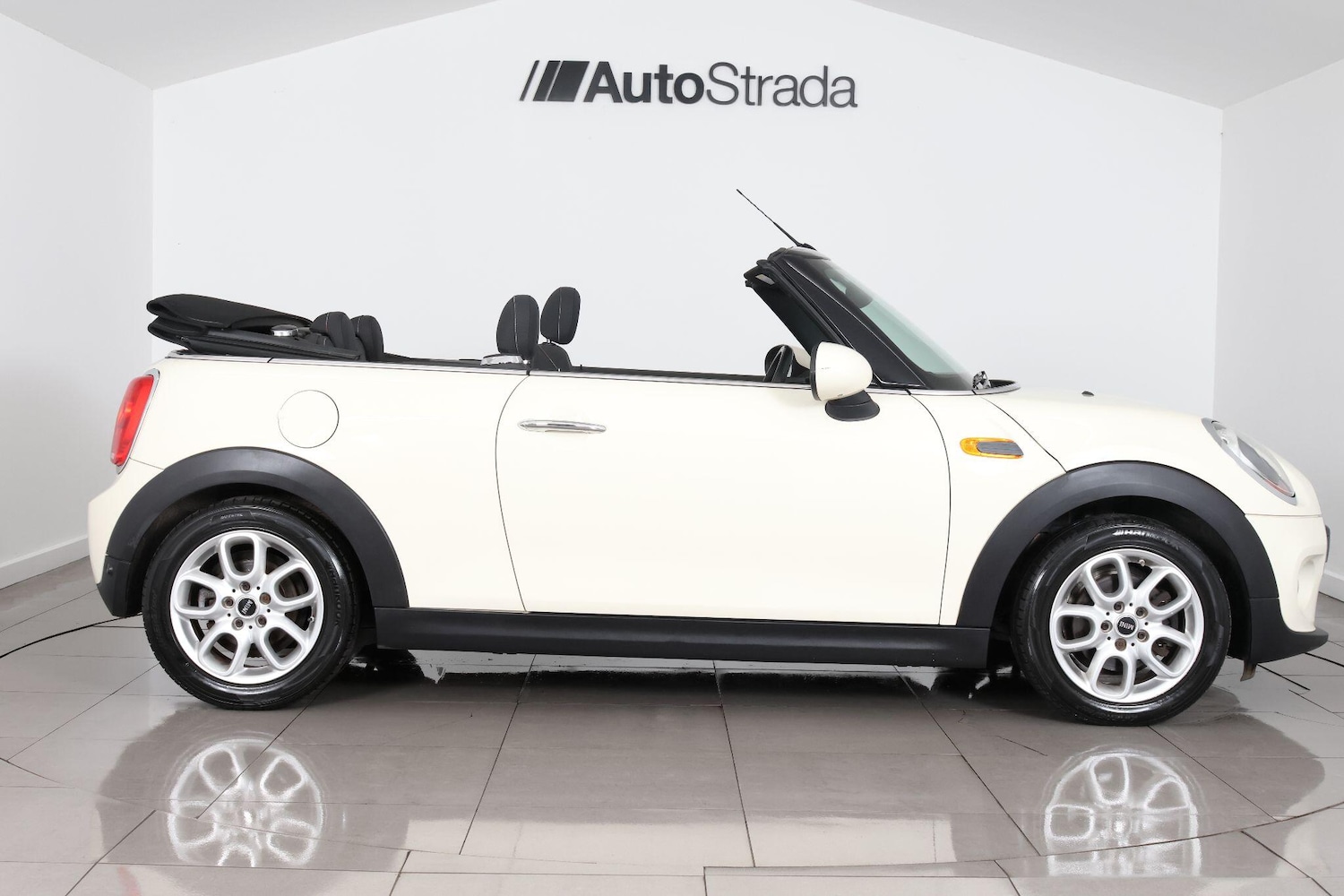 Used MINI Convertible 2017 for sale - 77020912: Photo 6