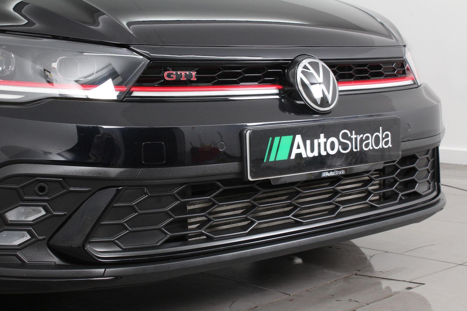 Used Volkswagen Polo 2023 for sale - 76994362: Photo 76