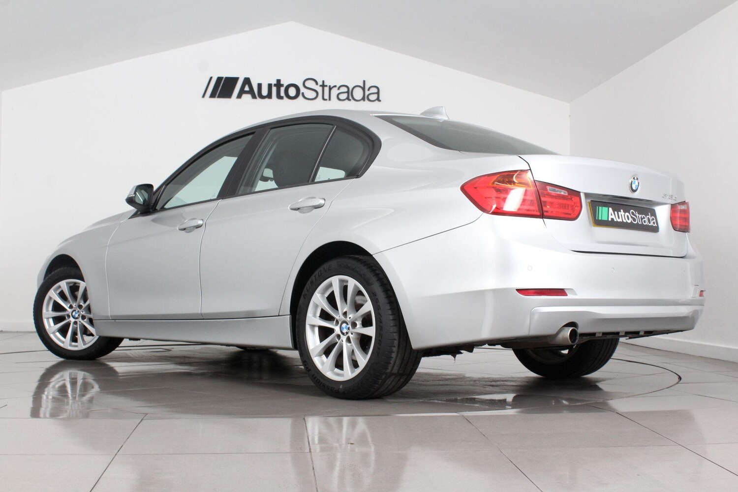 Used BMW 3 Series 2012 for sale - 76990676: Photo 10