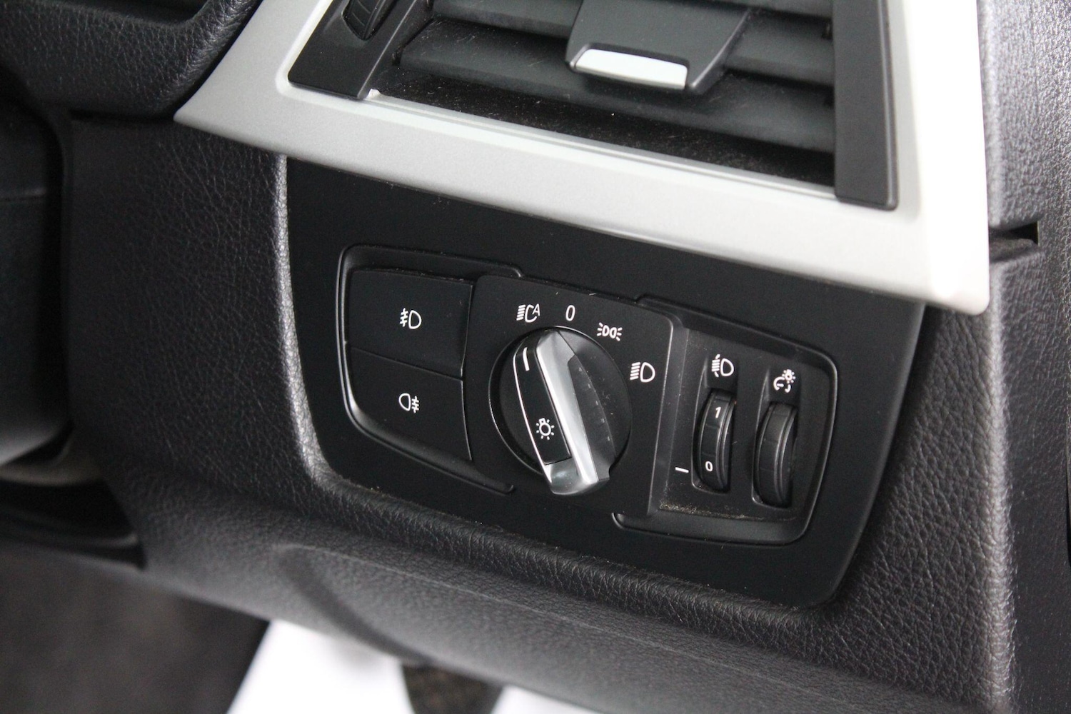 Used BMW 3 Series 2012 for sale - 76990676: Photo 37