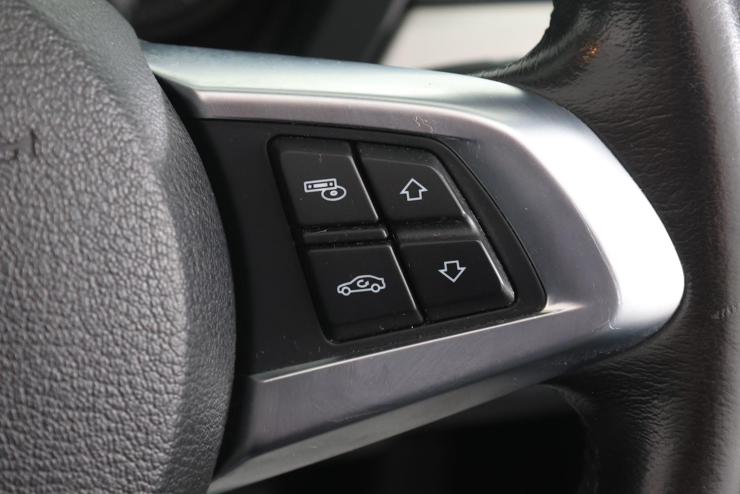 Used BMW Z4 2015 for sale - 77549300: Photo 26