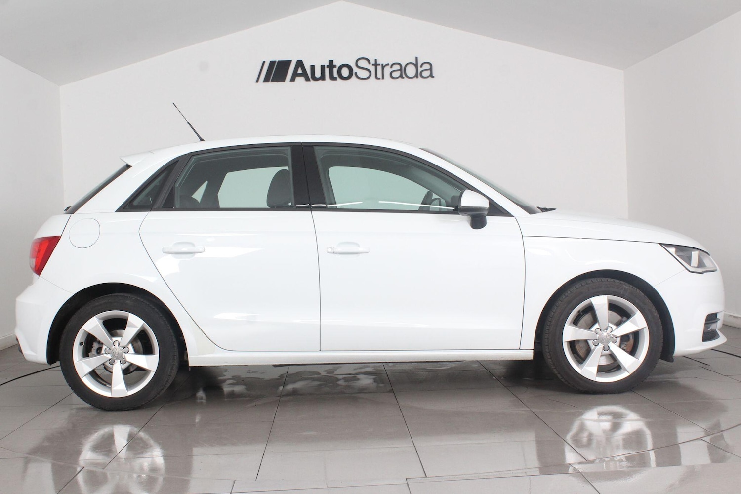 Used Audi A1 2018 for sale - 76989629: Photo 7