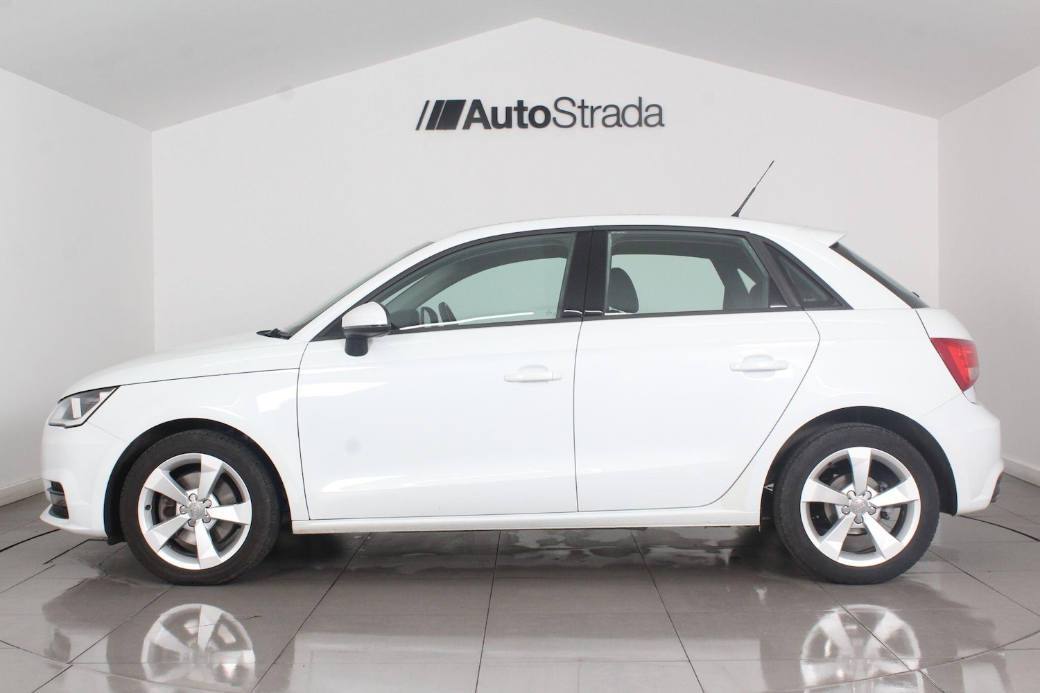 Used Audi A1 2018 for sale - 76989629: Photo 9
