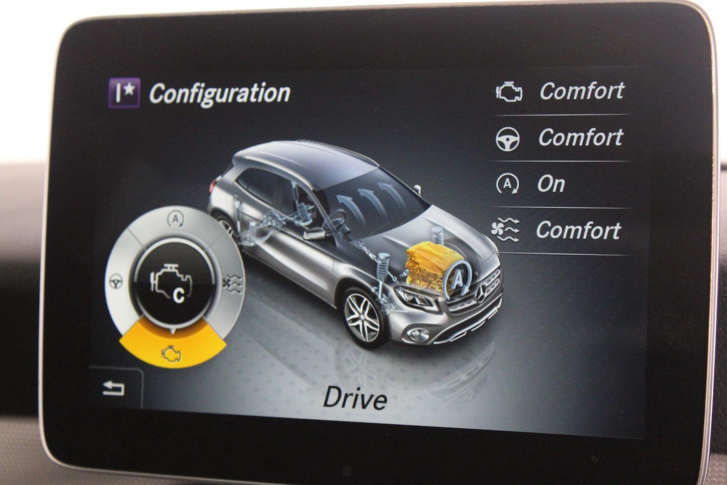 Used Mercedes-Benz GLA 2018 for sale - 76993625: Photo 41