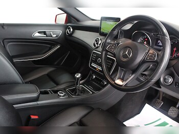 Used Mercedes-Benz GLA 2018 for sale - 76993625: Photo