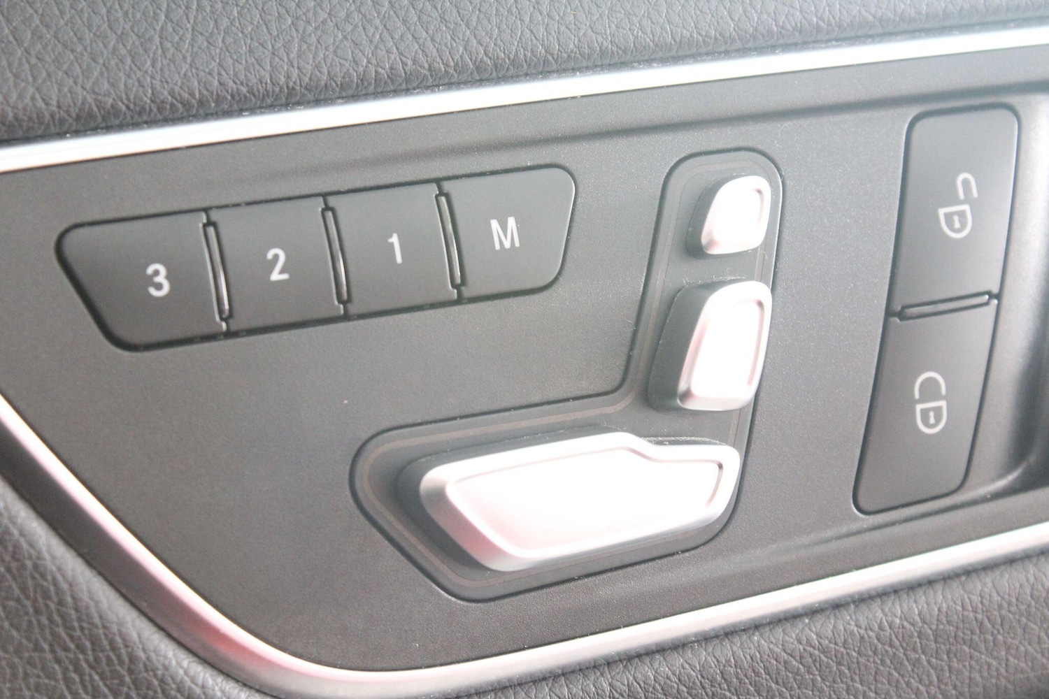 Used Mercedes-Benz GLA 2018 for sale - 76993625: Photo 52