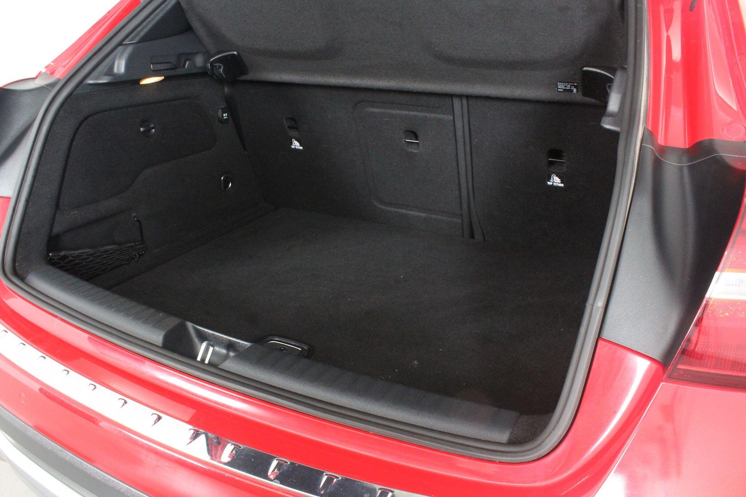 Used Mercedes-Benz GLA 2018 for sale - 76993625: Photo 87