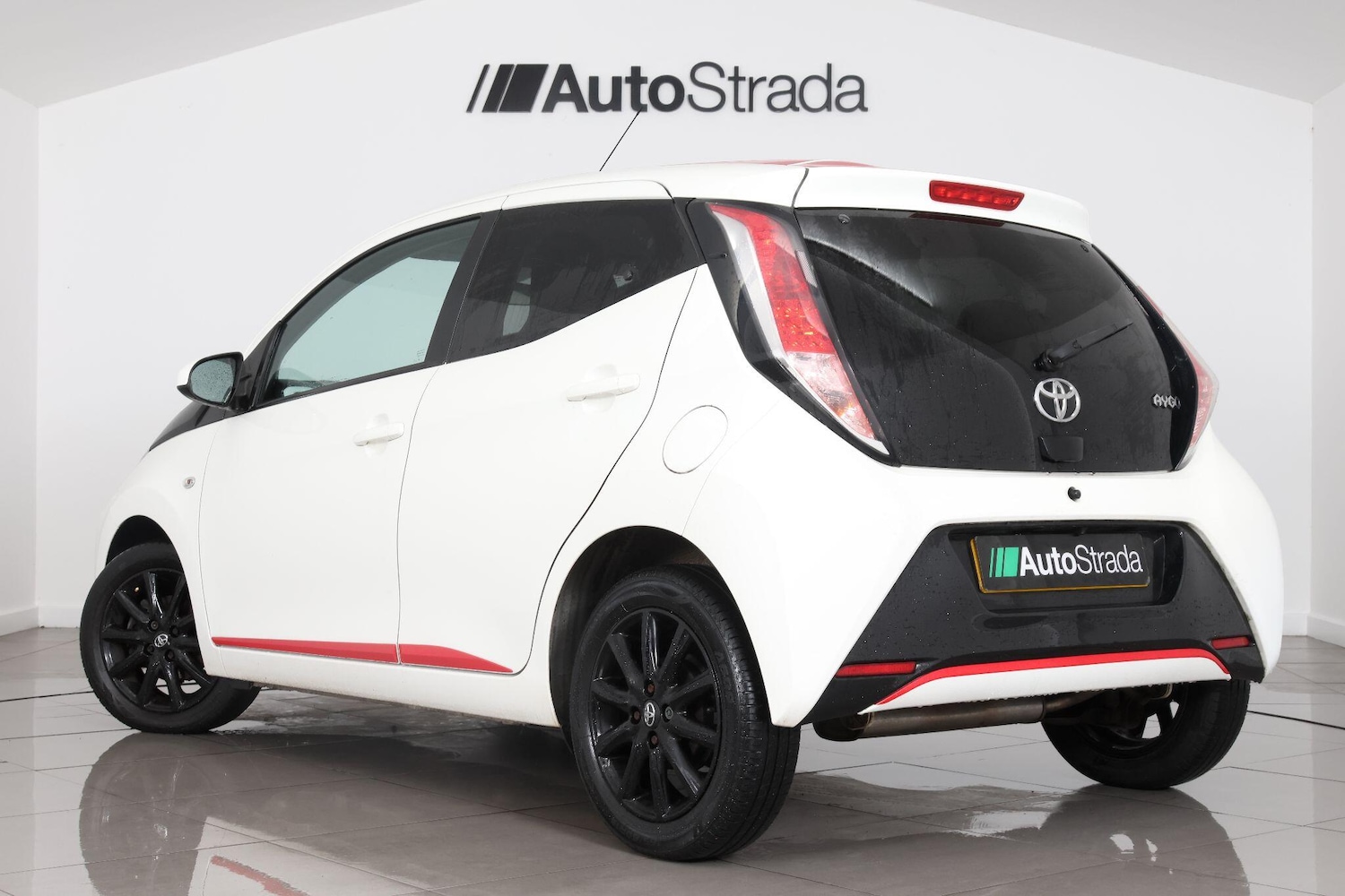 Used Toyota AYGO 2017 for sale - 77255549: Photo 10